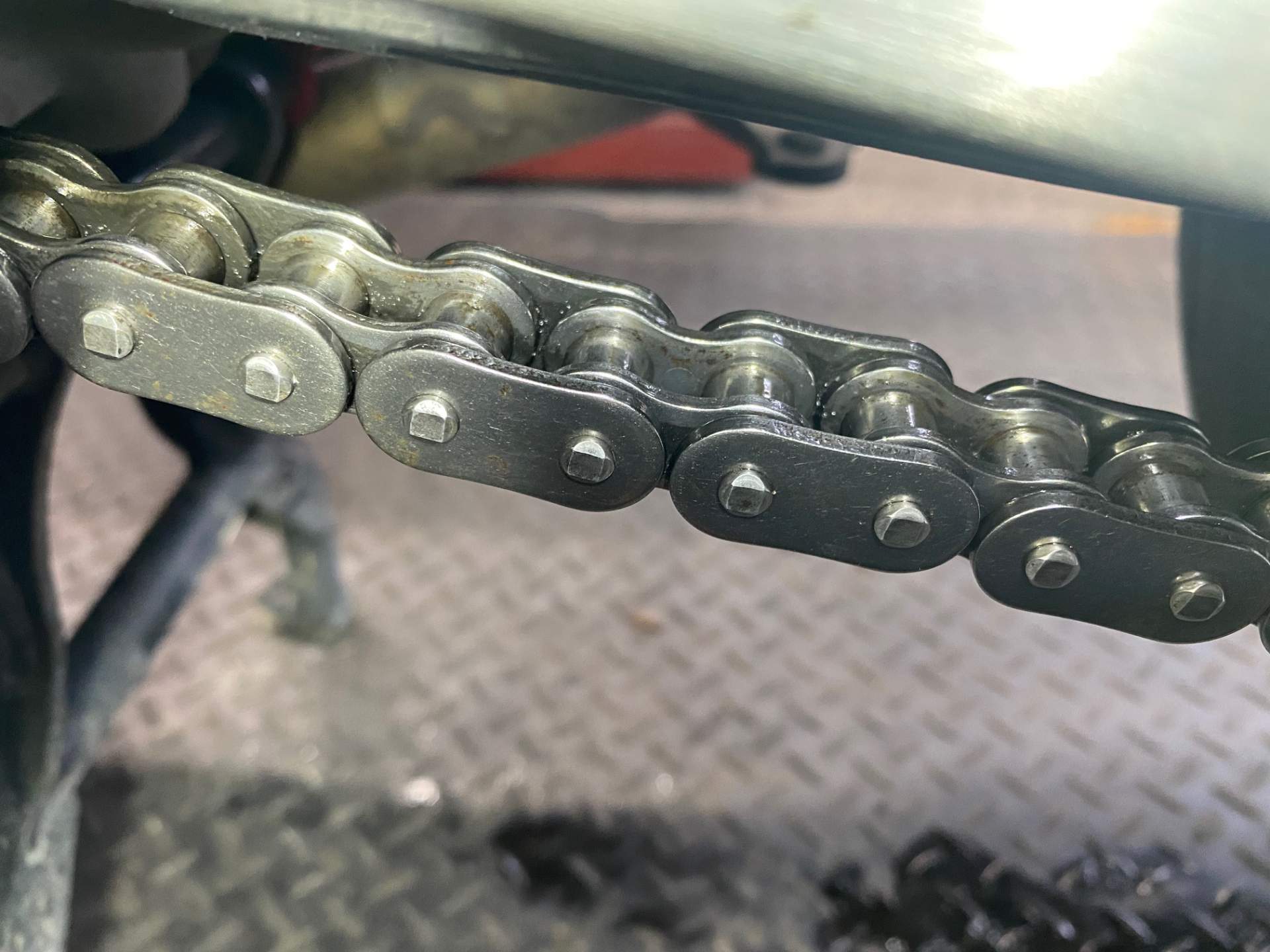 チェーンの張りについて。 | Moto/Car-あらゆるモータリゼイションを愛する人のための総合サイト