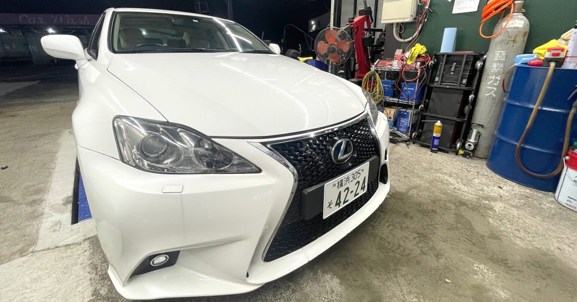 LEXUS is250 長期レポート #2ヘッドライトバルブ交換 | Moto/Car